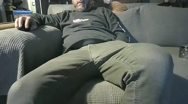 Snapshot of naked_bear chatting on 19, 12, 2024 naked bear online show from 19, 12, 2024