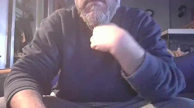 Snapshot of naked_bear chatting on 22, 1, 2025 naked bear online show from 22, 1, 2025