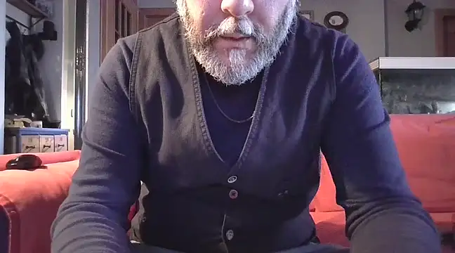 Snapshot of naked_bear chatting on 28, 2, 2025 naked bear online show from 28, 2, 2025