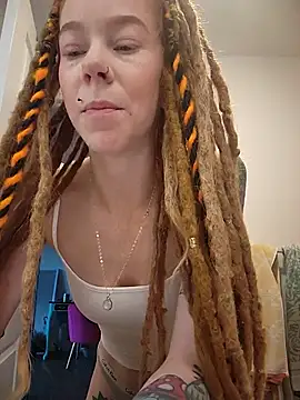 LucidLucy online show from 4, 11, 2025