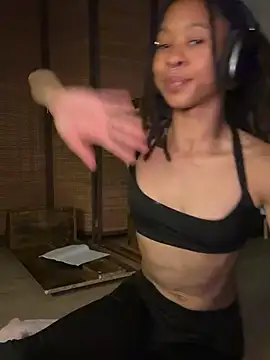 Snapshot of thebrattygoddess chatting on 13, 12, 2024 thebrattygoddess online show from 13, 12, 2024