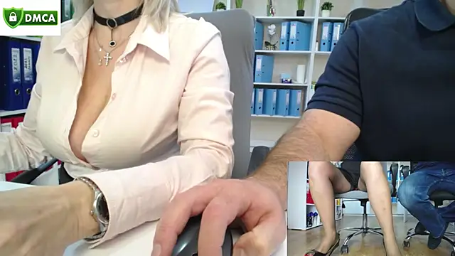 Snapshot of secret-office chatting on 6, 10, 2025 secret-office online show from 6, 10, 2025