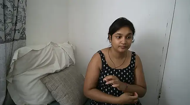 Snapshot of Indianbloom- chatting on 3, 3, 2025 Indianbloom- online show from 3, 3, 2025