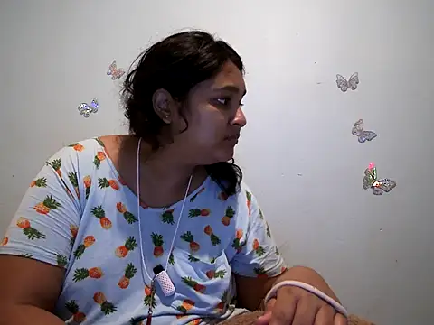 Snapshot of Indianbloom- chatting on 1, 10, 2025 Indianbloom- online show from 1, 10, 2025