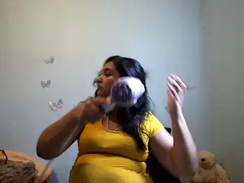 Snapshot of Indianbloom- chatting on 9, 10, 2025 Indianbloom- online show from 9, 10, 2025