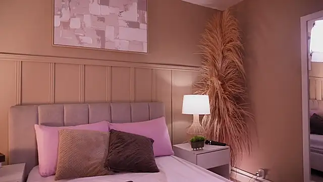 curvyliciousss online show from 4, 4, 2026