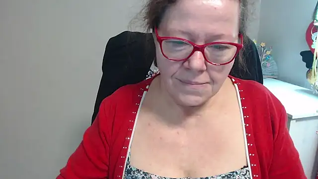 Adelewildx online show from 18, 2, 2025