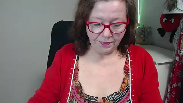 Adelewildx online show from 26, 2, 2025