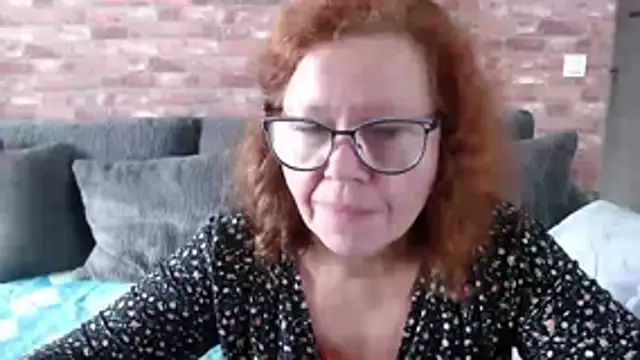 Adelewildx online show from 12, 10, 2025