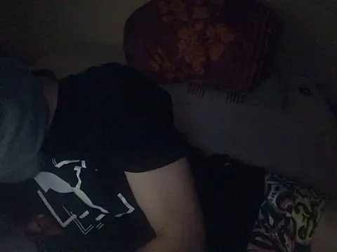 Snapshot of Chris-LE91 chatting on 10, 10, 2025 Chris-LE91 online show from 10, 10, 2025