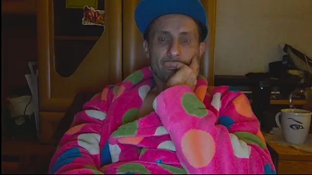 Snapshot of FireFox_Feel chatting on 1, 12, 2024 FireFox Feel online show from 1, 12, 2024