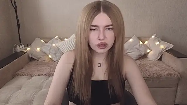 ViolettaLopez online show from 24, 10, 2025