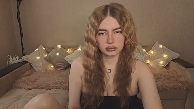 Snapshot of ViolettaLopez chatting on 28, 2, 2026 ViolettaLopez online show from 28, 2, 2026