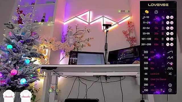 Elena-Marilyn online show from 3, 12, 2025