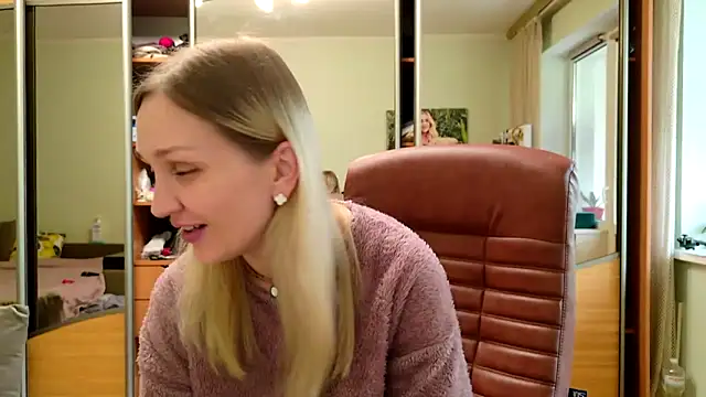 ModelEva online show from 19, 4, 2026