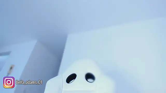 bella adams  online show from 14, 11, 2025