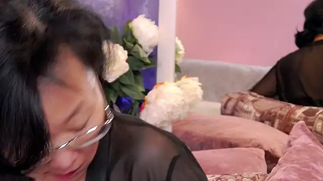 Asian legs online show from 21, 2, 2026