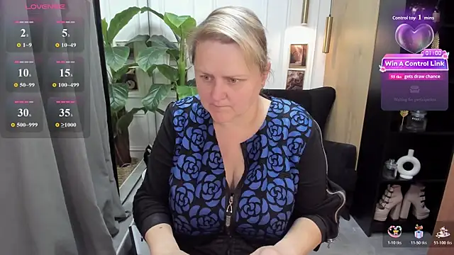Snapshot of ScarlettSoft chatting on 19, 6, 2026 ScarlettSoft online show from 19, 6, 2026