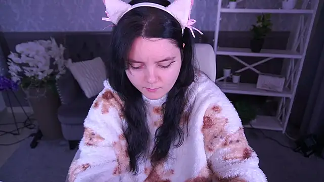 LittleShyy online show from 4, 3, 2026