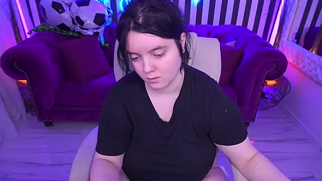 LittleShyy online show from 9, 7, 2026