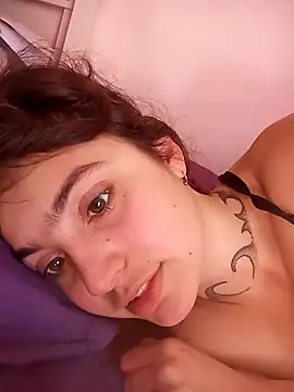 Snapshot of Blulilla69 chatting on 16, 12, 2024 Blulilla69 online show from 16, 12, 2024