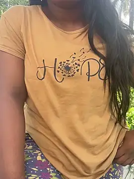 Dhiyapink online show from 5, 1, 2025