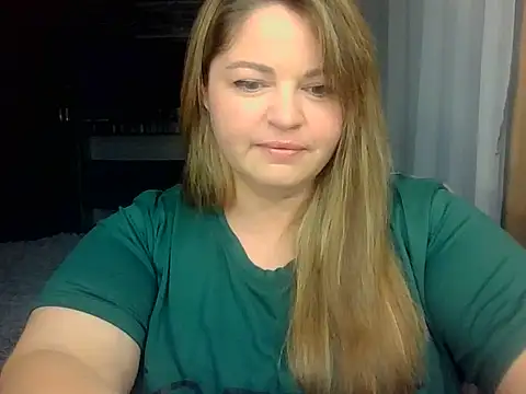 Snapshot of cute__cherry chatting on 6, 6, 2026 cute cherry online show from 6, 6, 2026