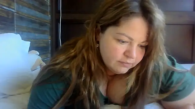 Snapshot of cute__cherry chatting on 19, 6, 2026 cute cherry online show from 19, 6, 2026