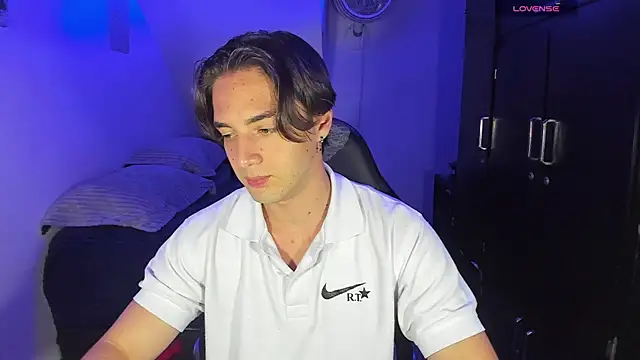 Snapshot of Alex_smith00 chatting on 14, 9, 2025 Alex smith00 online show from 14, 9, 2025