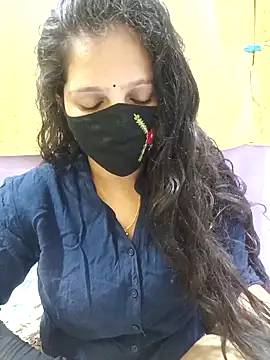 Rising Smiler online show from 25, 11, 2025