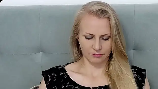 K  Adrienne online show from 17, 7, 2026