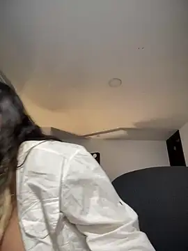 Snapshot of RsellAmb chatting on 7, 12, 2024 RsellAmb online show from 7, 12, 2024