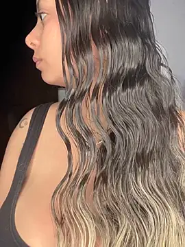 Snapshot of RsellAmb chatting on 19, 10, 2025 RsellAmb online show from 19, 10, 2025