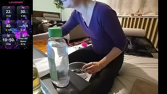 Analimado18 online show from 27, 10, 2025