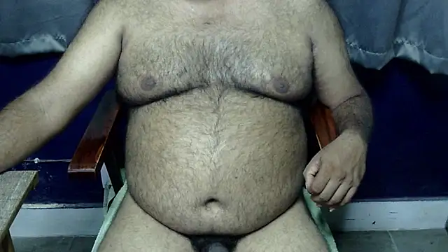Snapshot of hairysubcub_70 chatting on 17, 7, 2026 hairysubcub 70 online show from 17, 7, 2026
