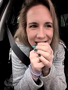 NaomiAndFriends online show from 11, 4, 2026