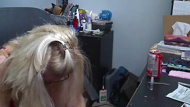 XTRAHORNYONE online show from 25, 2, 2025