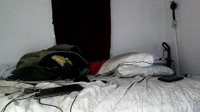 Snapshot of RinsingWood84 chatting on 19, 12, 2024 RinsingWood84 online show from 19, 12, 2024