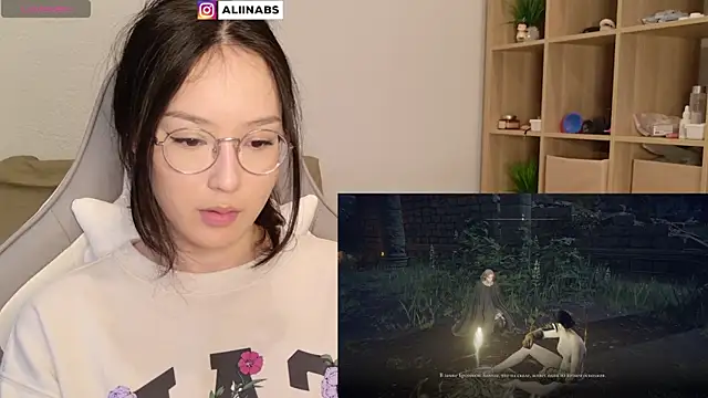 Snapshot of aliiiiiina chatting on 28, 12, 2024 aliiiiiina online show from 28, 12, 2024