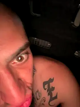 Snapshot of Exclusivenutxxx chatting on 2, 11, 2025 Exclusivenutxxx online show from 2, 11, 2025