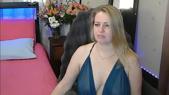 HollieBim online show from 17, 2, 2025