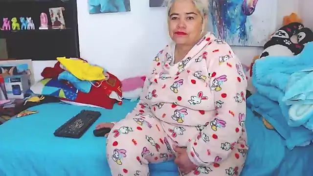 estrellita fugaz16x online show from 29, 1, 2025