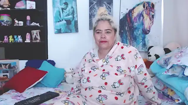 estrellita fugaz16x online show from 1, 2, 2025