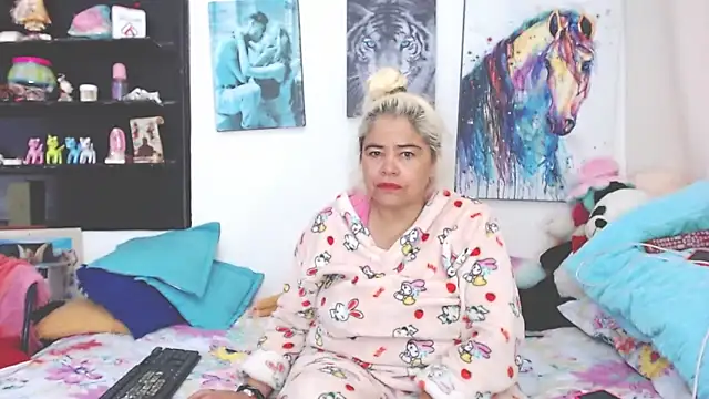 estrellita fugaz16x online show from 7, 2, 2025