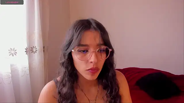 Snapshot of aluna_0310 chatting on 5, 12, 2024 aluna 0310 online show from 5, 12, 2024