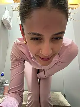 alana15 online show from 18, 2, 2026