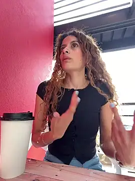 alana15 online show from 9, 4, 2026