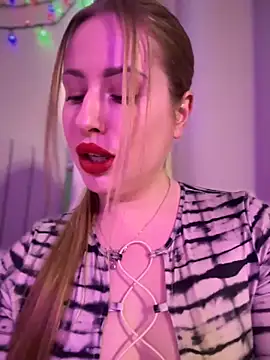 AlisaWhite online show from 13, 3, 2025