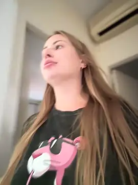 AlisaWhite online show from 2, 10, 2025