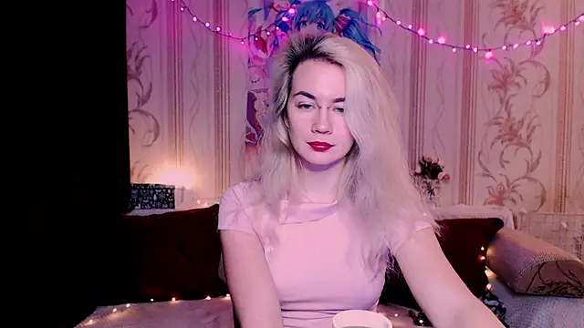 xxxcharismaaa online show from 12, 4, 2026